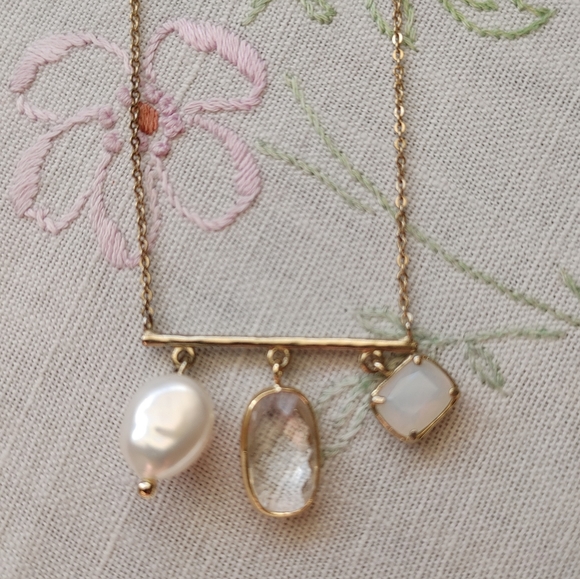 Anthropologie Stone and Pearl Charm Necklace - Picture 8 of 9
